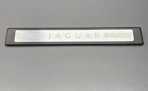 Jaguar XF X250 Front sill trim cover 8X2313200AF 8X2313200