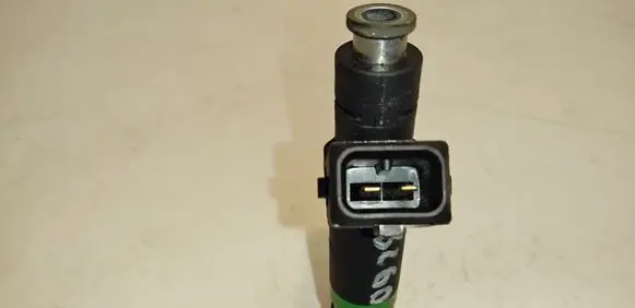 BMW 6 E63 E64 Fuel injector 7525721 4077B01630