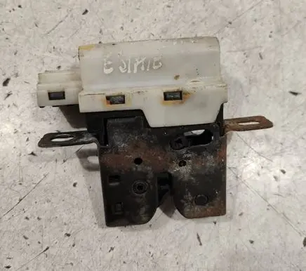 Renault Laguna II Tailgate window lock/catch/latch 8200000894