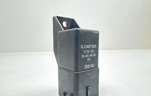 Citroen C4 I Glow plug pre-heat relay 9640469680 51252002