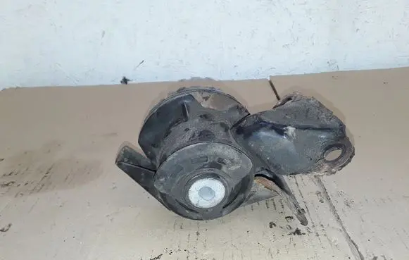 Mazda CX-9 Engine mount bracket NOCODE
