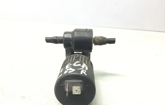 Opel Omega B1 Windscreen/windshield washer pump