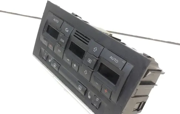 Audi A4 S4 B7 8E 8H Climate control unit 8E0820043BK 0710033