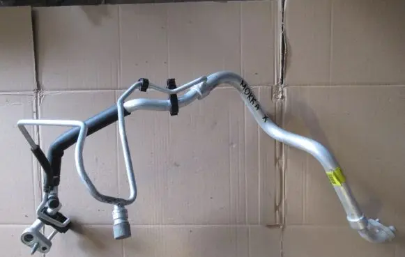 Opel Mokka Air conditioning (A/C) pipe/hose 95422880
