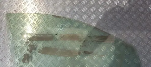Honda Accord Front door window glass four-door