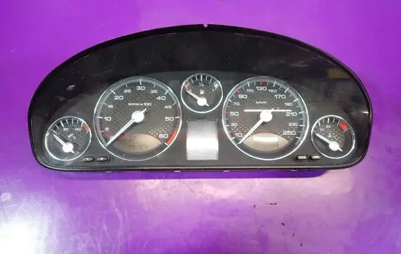 Speedometer (instrument cluster)
