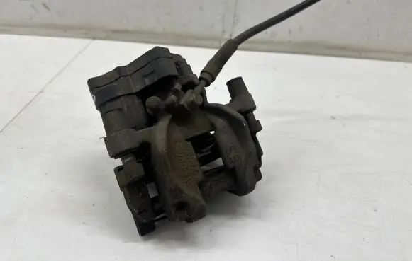 Audi Q2 - Rear brake caliper 5Q0615406