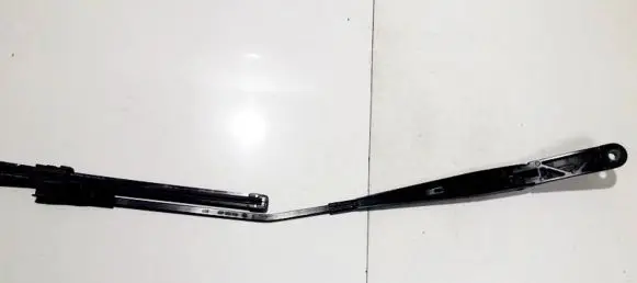 Volkswagen Golf V Front wiper blade arm 1K2955409