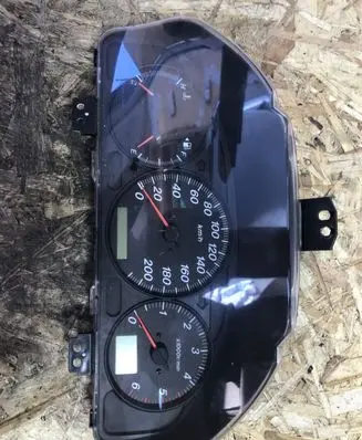 Mazda MPV Speedometer (instrument cluster) LD6355430