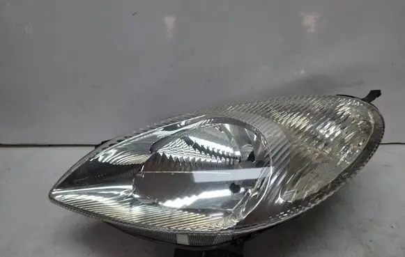 Citroen Xsara Picasso Headlight/headlamp S27647858 9631495180