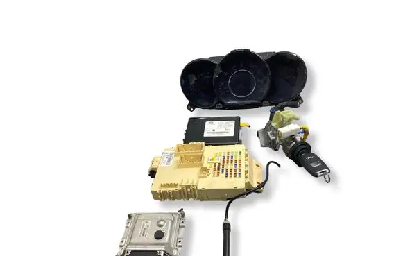 KIA Ceed Engine ECU kit and lock set 1038407875 391F203DA0 0261S12964