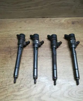 Fuel injectors set