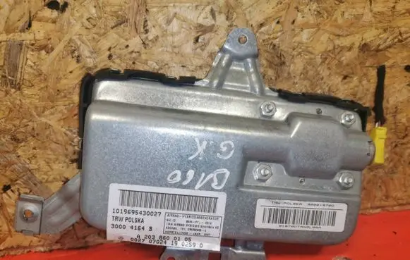 Mercedes-Benz C W203 Rear door airbag A2038600105 1019695430027 0004164B