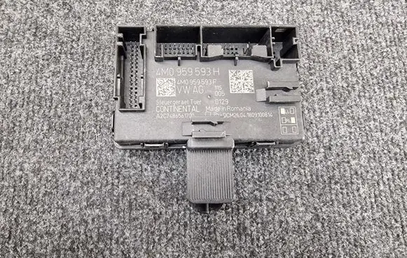 Audi Q7 4M Door control unit/module 4M0959593H
