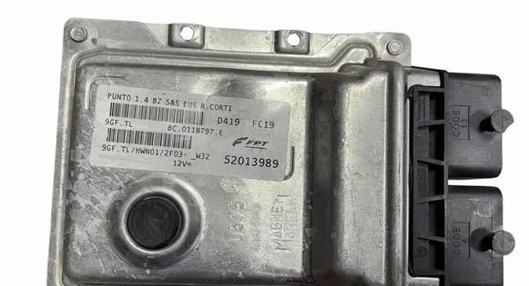 Fiat Punto (176) Engine control unit/module 52013989