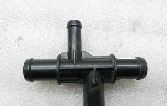 Nissan Qashqai Engine coolant pipe/hose 140534ED5A