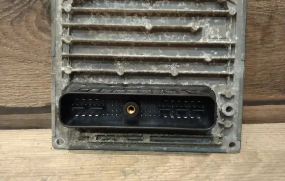 Volvo S40 Engine control unit/module S122185001