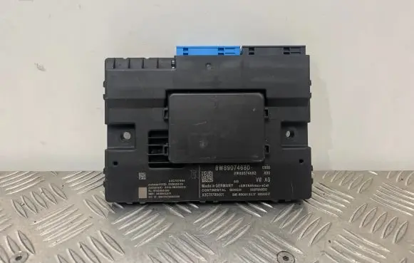 Audi A4 S4 B9 8W Gateway control module 8W8907468D