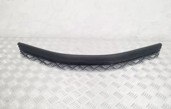 BMW 1 F20 F21 Engine compartment rubber 7239146