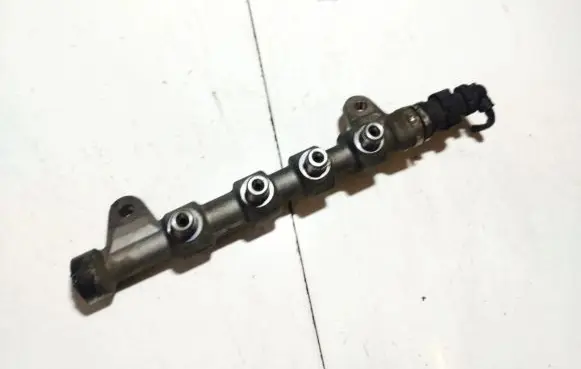 Opel Insignia A Fuel main line pipe 0445214221 55576177