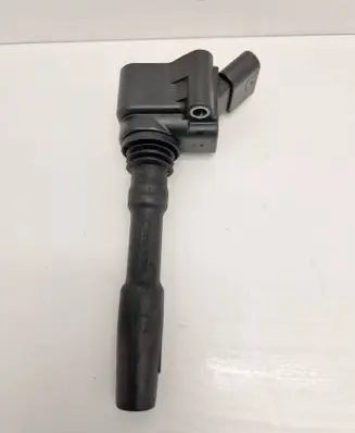 Volkswagen Golf VII High voltage ignition coil 06H905110G 77320008 050826
