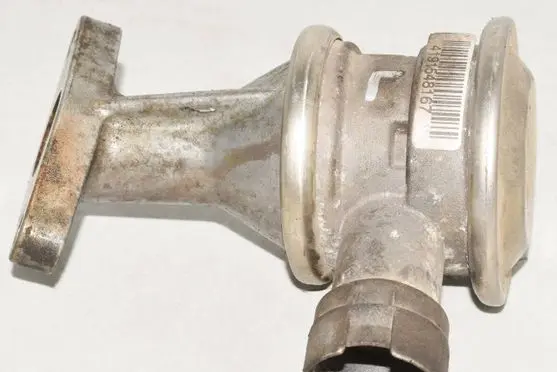 BMW 5 E60 E61 EGR valve 7837097