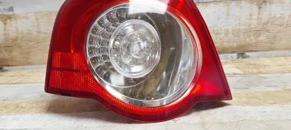 Volkswagen PASSAT B6 Rear/tail lights 3C5945095C