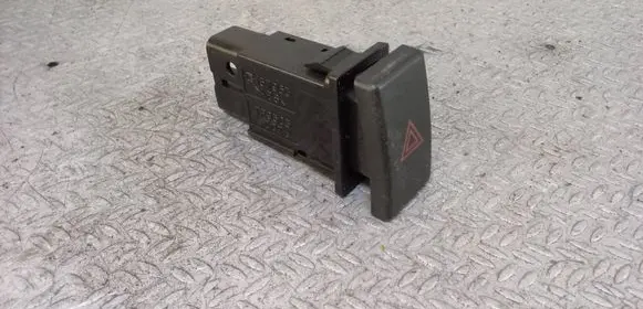 Toyota Avensis T250 Hazard light switch 157963