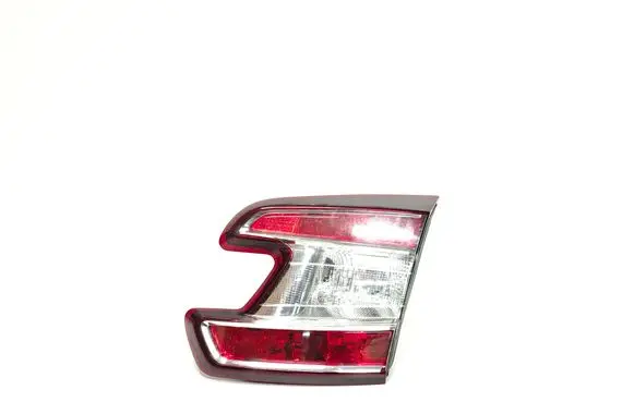 Tailgate rear/tail lights