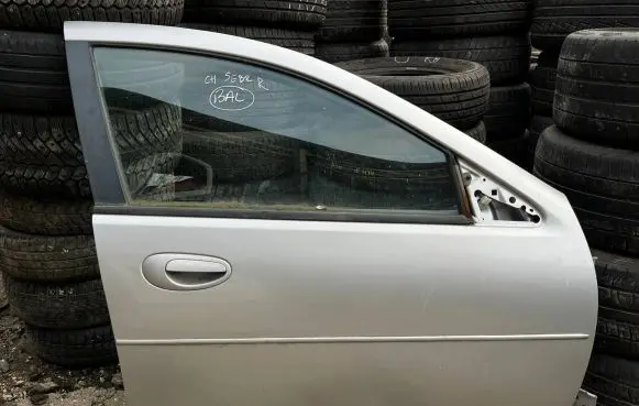 Chrysler Sebring (ST-22 - JR) Front door