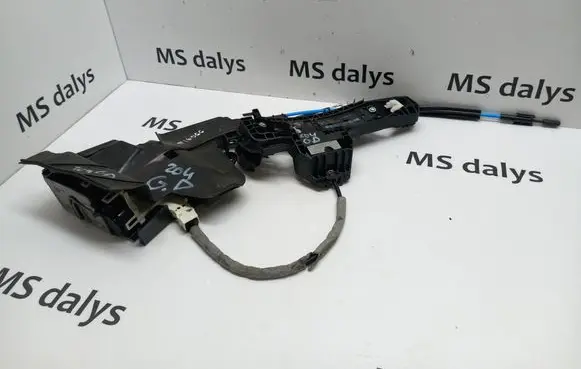 Mercedes-Benz C W204 Rear door lock A2047331608 2047331608 A2047601634