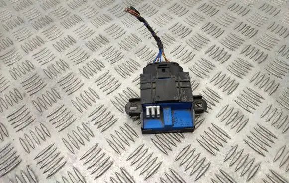 Volkswagen Tiguan Fuel injection pump control unit/module 5N0201320A