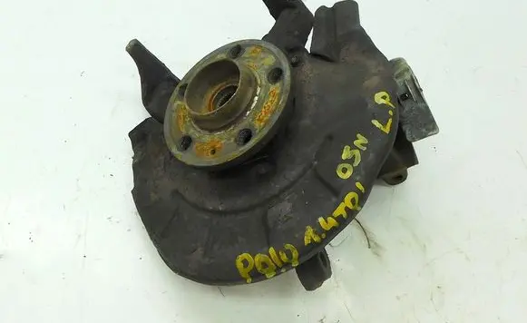 Volkswagen Polo IV 9N3 Front wheel bearing hub 195941