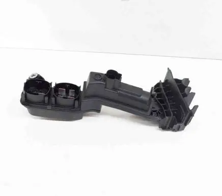 BMW 5 G30 G31 G38 Current control relay 8736411