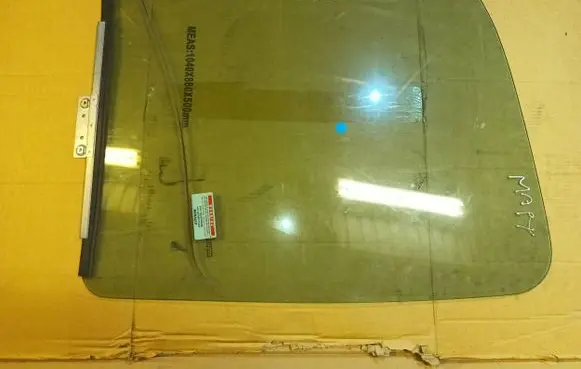 Renault Master II Front door window glass four-door