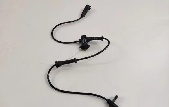 Chevrolet Camaro ABS brake wheel speed sensor 92199861