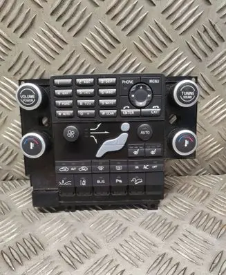 Volvo XC70 Climate control unit 30782904 SN7619217 M3123100826