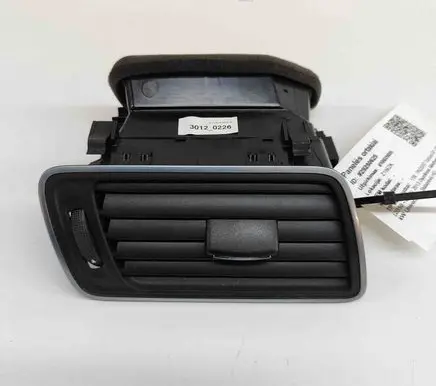 Volkswagen PASSAT B7 Dashboard air vent grill cover trim 3AB819702A
