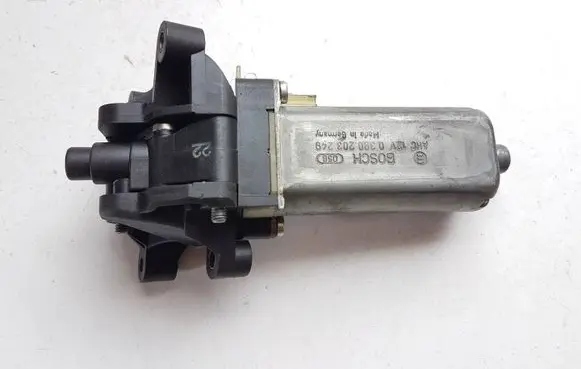 Mercedes-Benz S W221 Steering column adjust motor 0390203249