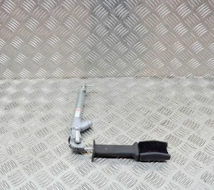 Tesla Model S Front seatbelt buckle 1082099