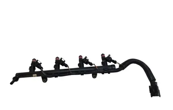 Renault Megane I Fuel injector supply line/pipe 8200135504