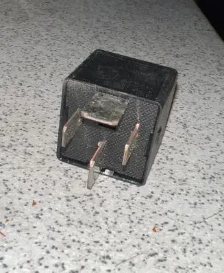 BMW 5 E39 Other relay 6901469 V23136J6X48