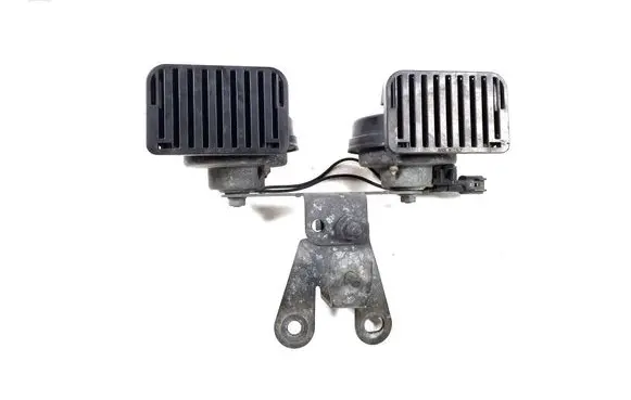 Jaguar XF X250 Horn signal CX2313A803AB