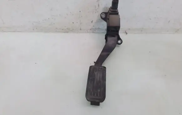 Toyota Yaris Accelerator throttle pedal 781100D010