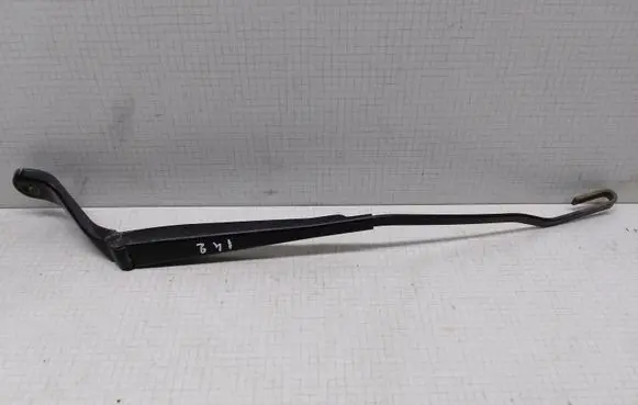 Seat Alhambra (Mk1) Front wiper blade arm 7M1955409