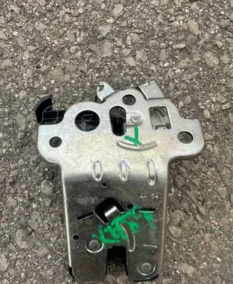 Audi A6 C7 Tailgate/trunk/boot lock/catch/latch 4H0827505A