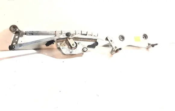 Front wiper linkage and motor