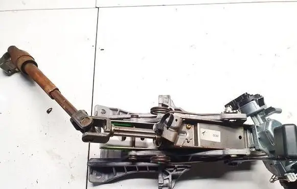 Steering wheel axle