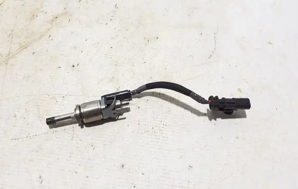 Fuel injector
