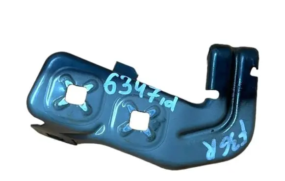 BMW 4 F36 Gran coupe Fender mounting bracket 7255822